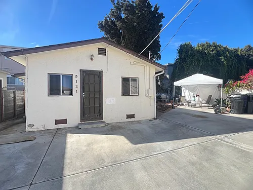 3121 Dickens St Photo 1