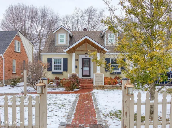 4017 Springhill Rd, Saint Matthews, KY 40207