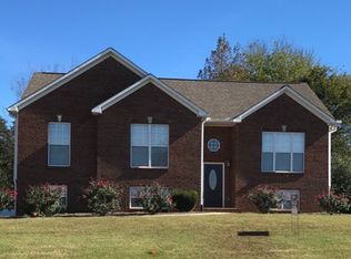 142 Thornberry Dr, Hayden, AL 35079