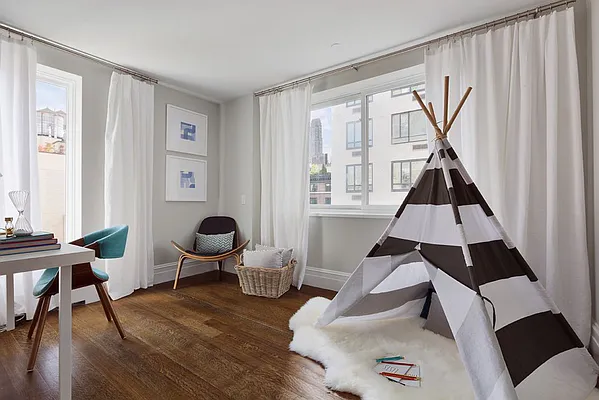 Sold by Compass | media 22