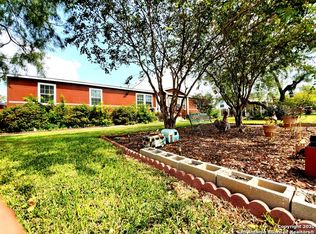 130 County Road 3822, San Antonio, TX 78253