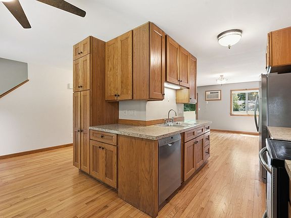 5th image of 170 E Hadley Rd APT 96