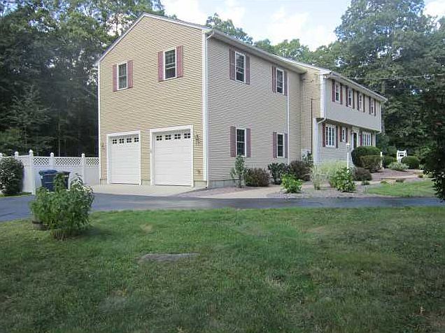 49 White Oak Dr, Richmond, RI 02898 | Zillow