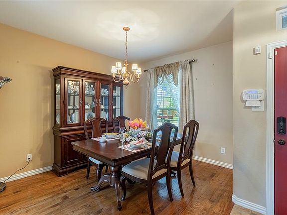 5th image of 4018 Aldenham Dr