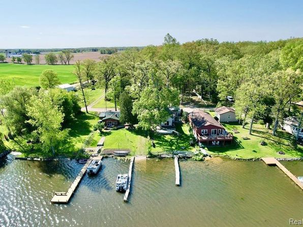 Waterfront - Linden MI Waterfront Homes For Sale - 10 Homes | Zillow