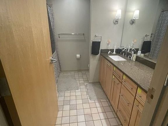 4th image of 214 S Kalamazoo Mall #125
