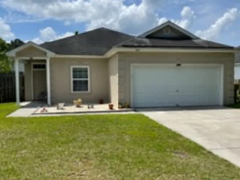344 Lancaster Way — Photo 2