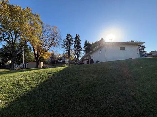346 Reid Ln, South Saint Paul, MN 55075