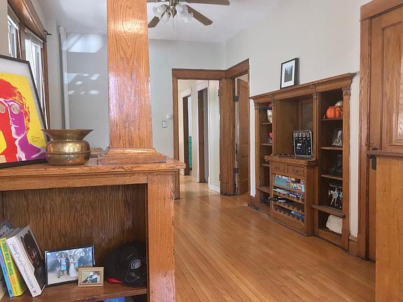 4th image of 3007 W Lyndale St APT 1