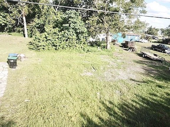 3rd image of 360 Railroad Ave