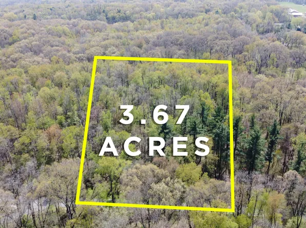 1670 River Bend Blvd, Niles, MI 49120