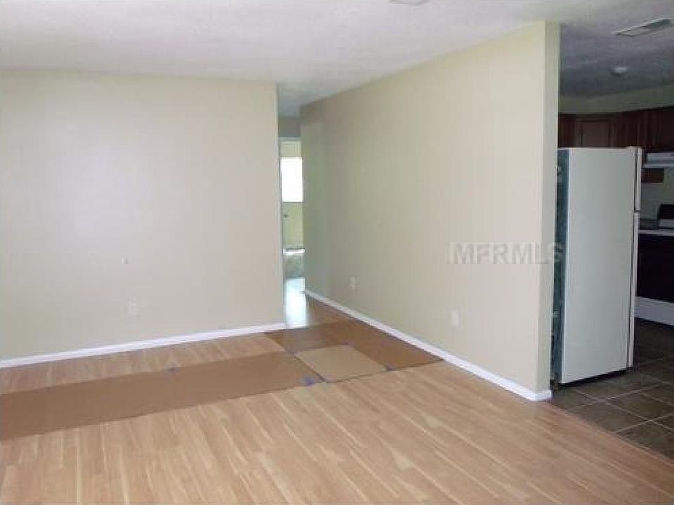 1st image of 840 W Chelsea St