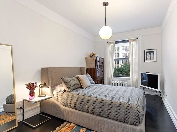 5th image of 117 Seaman Ave #4D