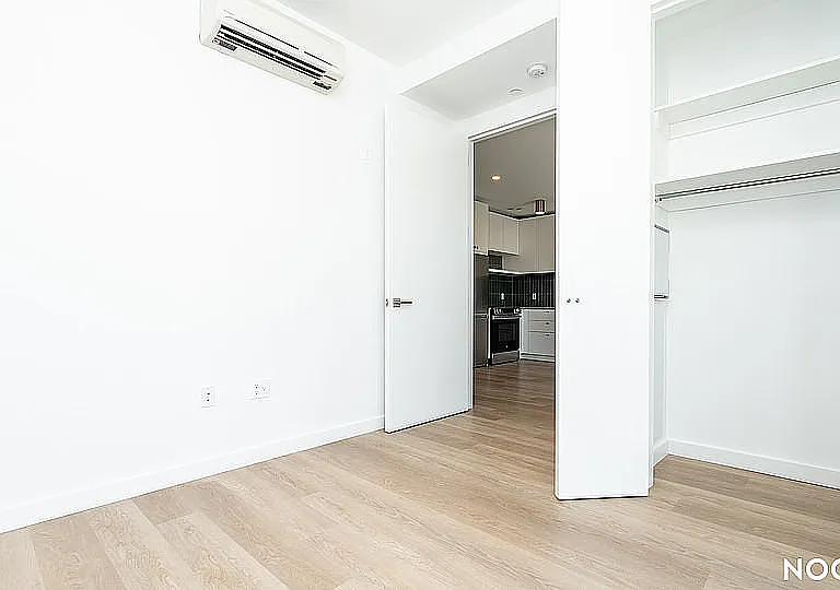 527 Grand Ave #415 — Photo 5