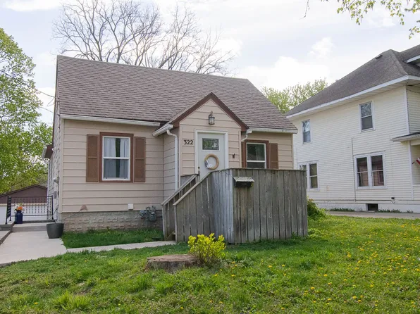 322 20th Ave SW, Rochester, MN 55902