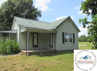 323 N Moreau Ave, Tipton, MO 65081