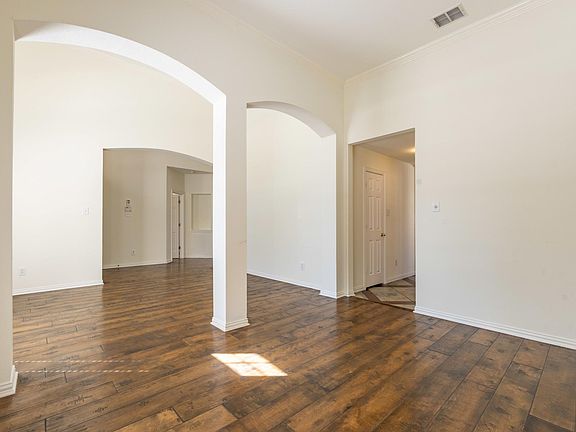 3rd image of 4441 Burnhill Dr