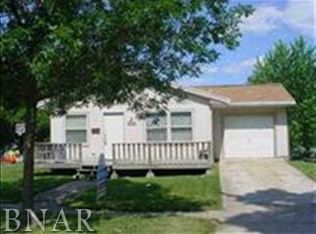 808 Wright St, Bloomington, IL
