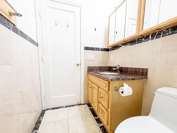 4th image of 263 Dolores St
