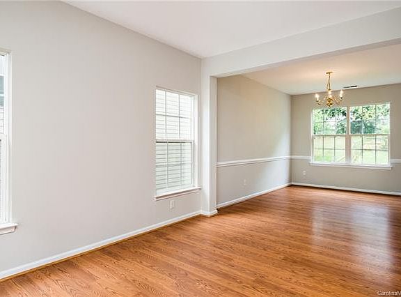 2nd image of 108 Autry Ave