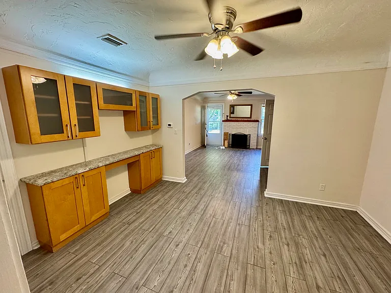 3102 College St — Photo 17
