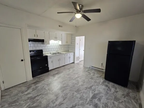 663 Pegram St, Petersburg, VA 23803