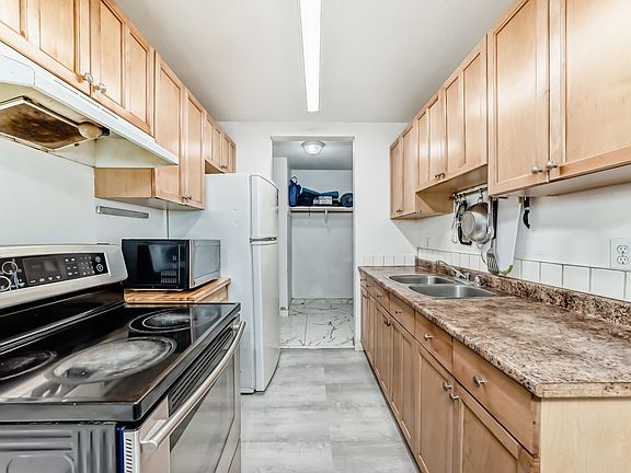 3rd image of 5715 133rd Ave NW #5