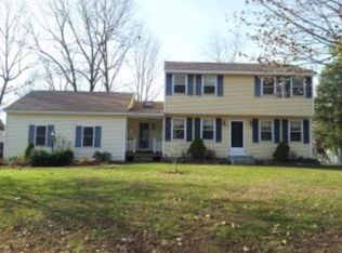 2 Clematis Cir, Concord, NH 03303