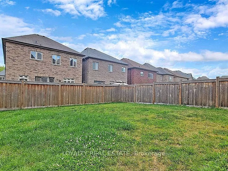 11 Mayapple Ln — Photo 38