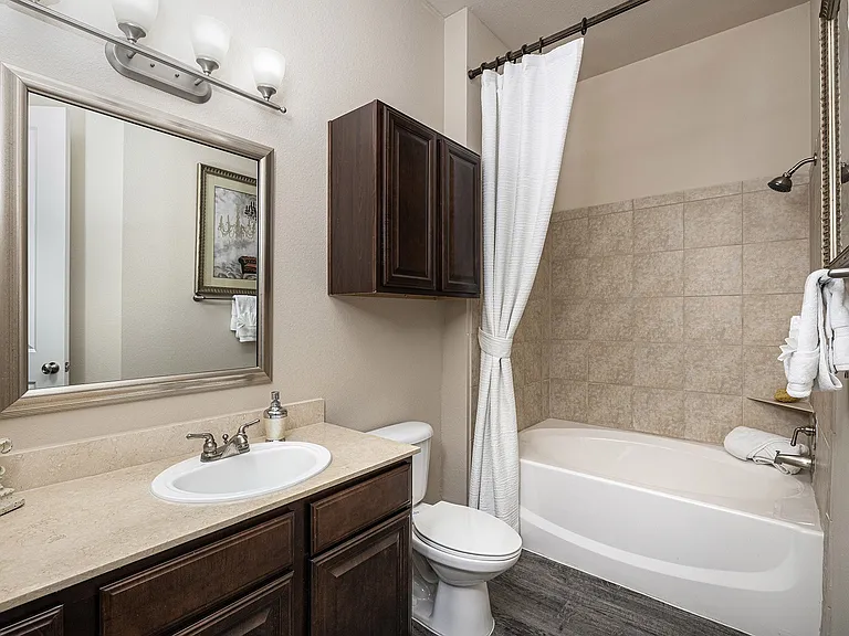 Monterra Las Colinas Apartments — Photo 34
