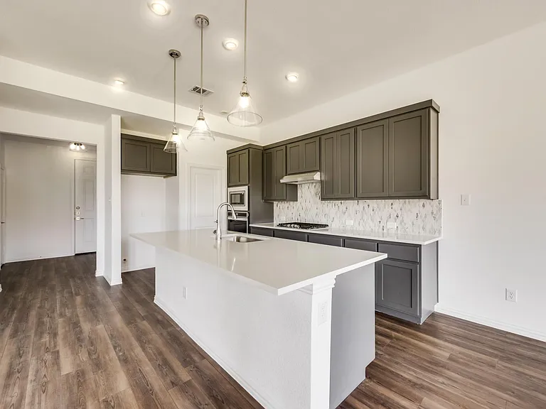 1820 Purtis Creek Dr — Photo 10