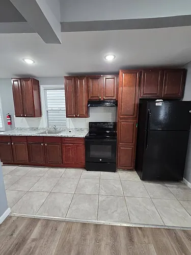 11 Grove Ter Photo 1