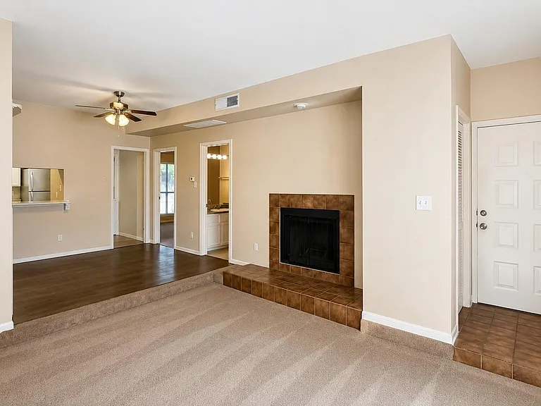 3100 Walnut Bend Ln #319 — Photo 1