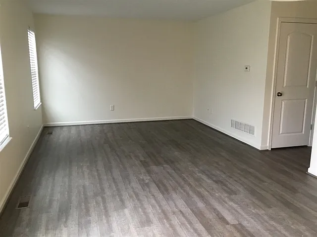 881 Orwell St — Photo 6