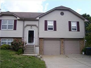 1st image of 111 SW Cross Creek Dr
