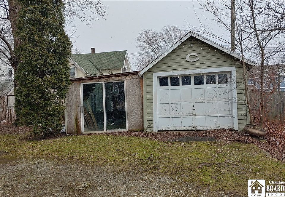 137 Lincoln Ave, Dunkirk, NY 14048 Zillow