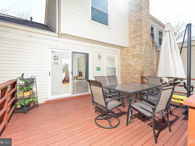 9129 Wandering Trail Dr — Photo 3