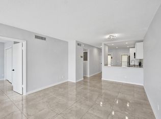455 Paradise Isle Blvd APT 305, Hallandale, FL 33009