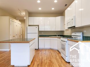 1347 W Henderson St #1001-3, Chicago, IL 60657
