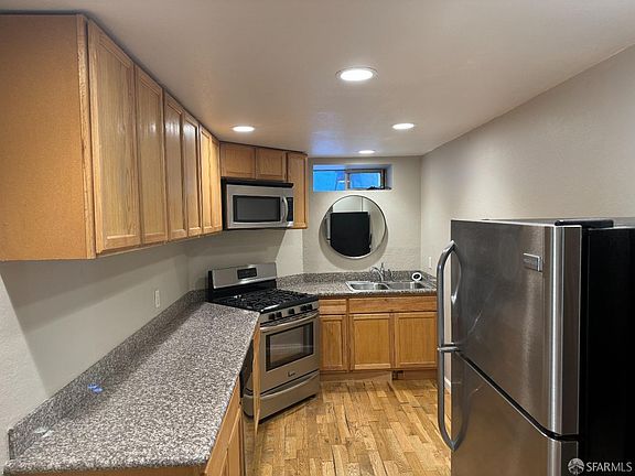 3rd image of 260 Vicente St Unit A