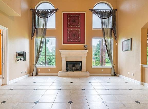 5th image of 3238 Bay Hill Ln