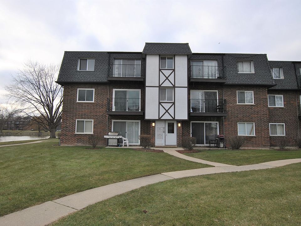 1st image of 9461 Bay Colony Dr APT 3S