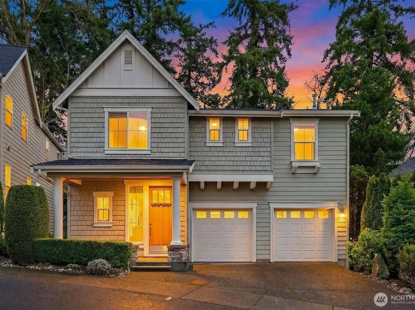 1717 100th Avenue NE, Bellevue, WA 98004