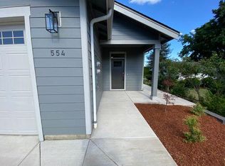 554 SE Uglow St, Dallas, OR 97338