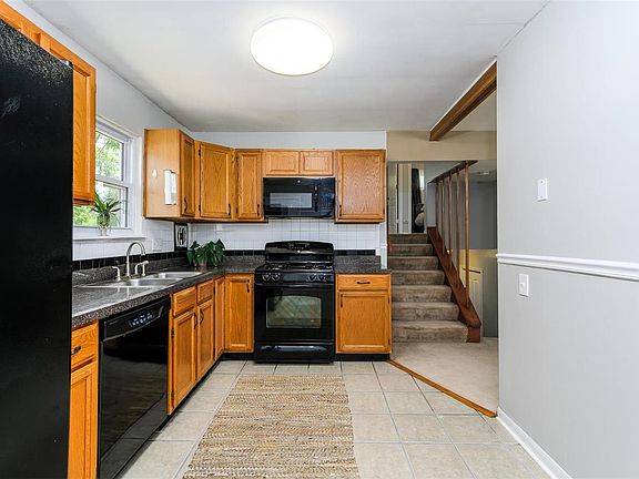 4th image of 11017 Margatehall Dr