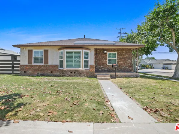 4702 Adenmoor Ave, Lakewood, CA 90713