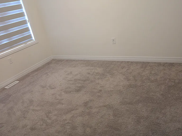 15 Blacklock St E #3 — Photo 11