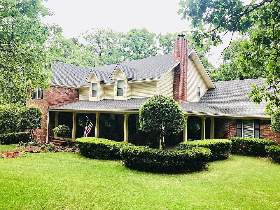 1st image of 700 Turrentine Way