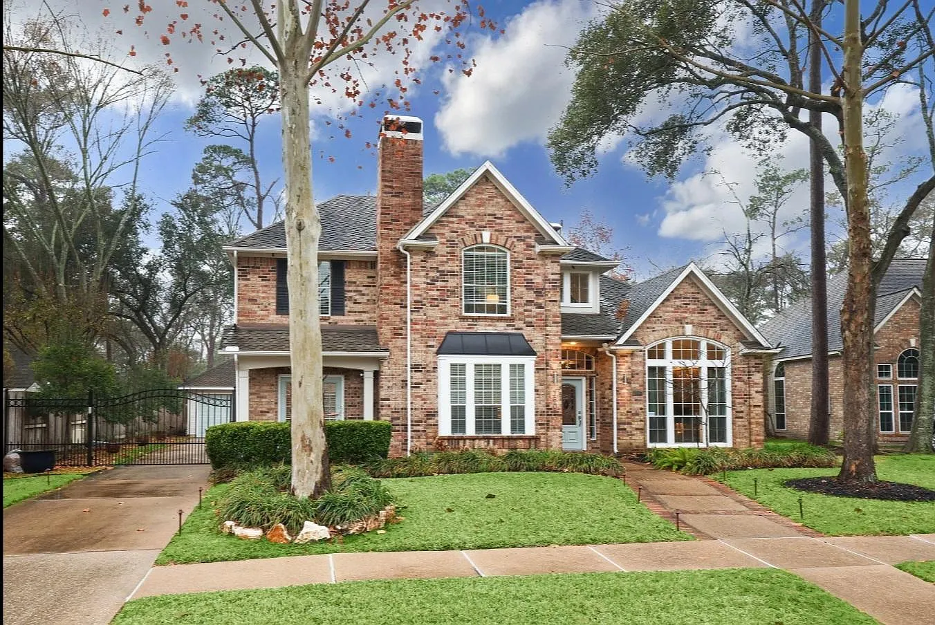 4 bed, 3.5 bath, 3106 sqft, $5,000 — Photo 2