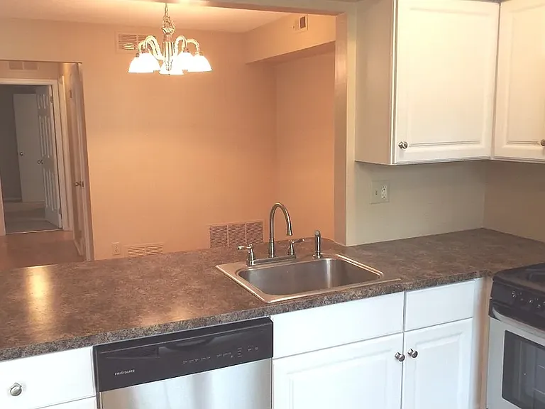 1903A Ralston Dr #1903A — Photo 3
